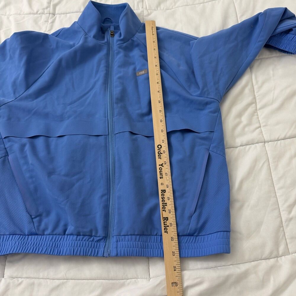 Figs Women's Utility Jacket in Bright Blue - Picture 9 of 10